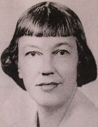 Muralist Elizabeth Tracy Montminy